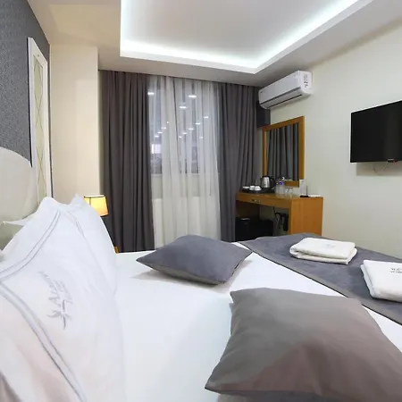 Almina イスタンブール