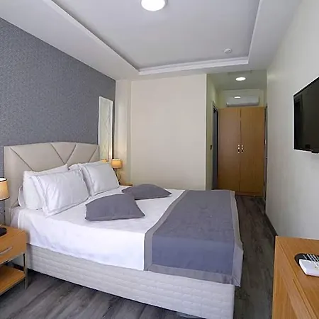 Almina Hotel 3*