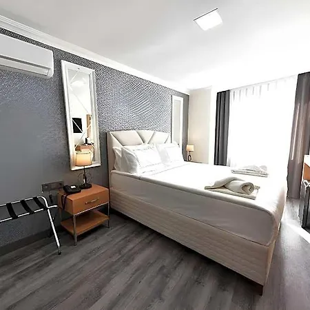 Hotel Almina