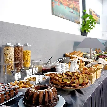 Almina Hotel 3*
