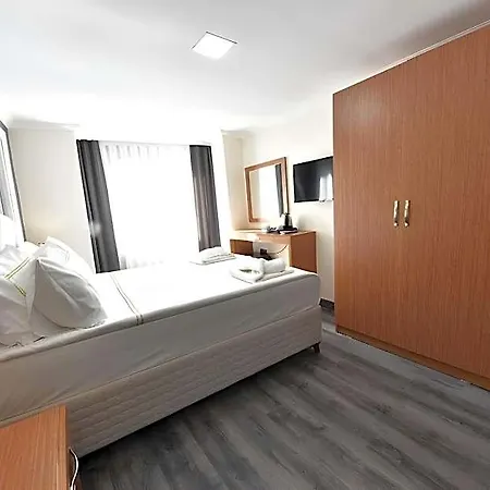 Отель Almina 3*