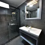 Almina Hotel